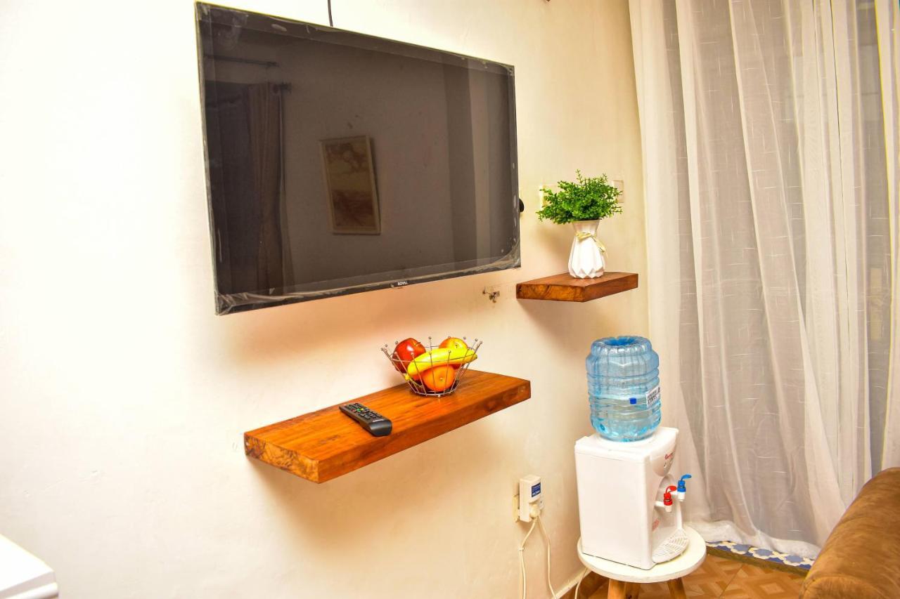 Unique, Compact Studio Apartment Kisumu Exterior photo