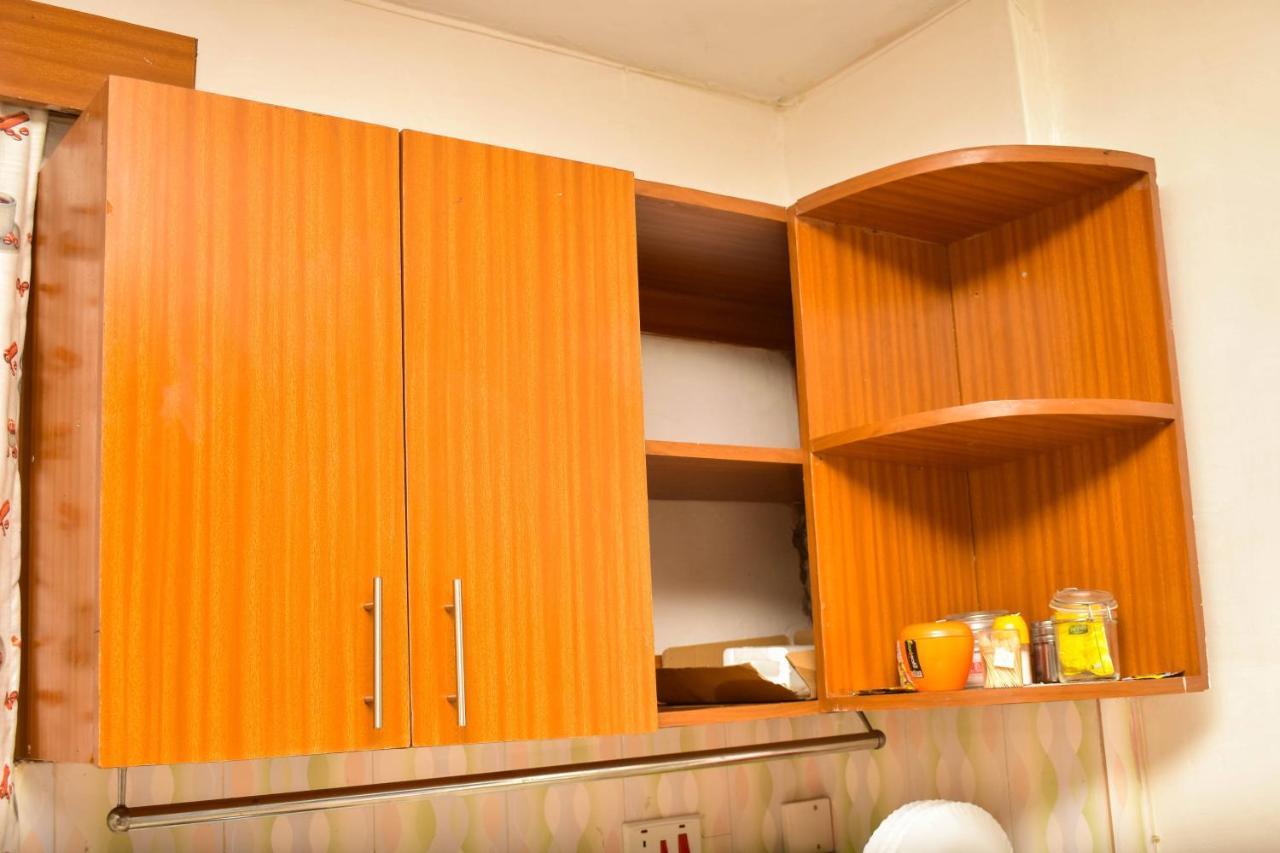 Unique, Compact Studio Apartment Kisumu Exterior photo