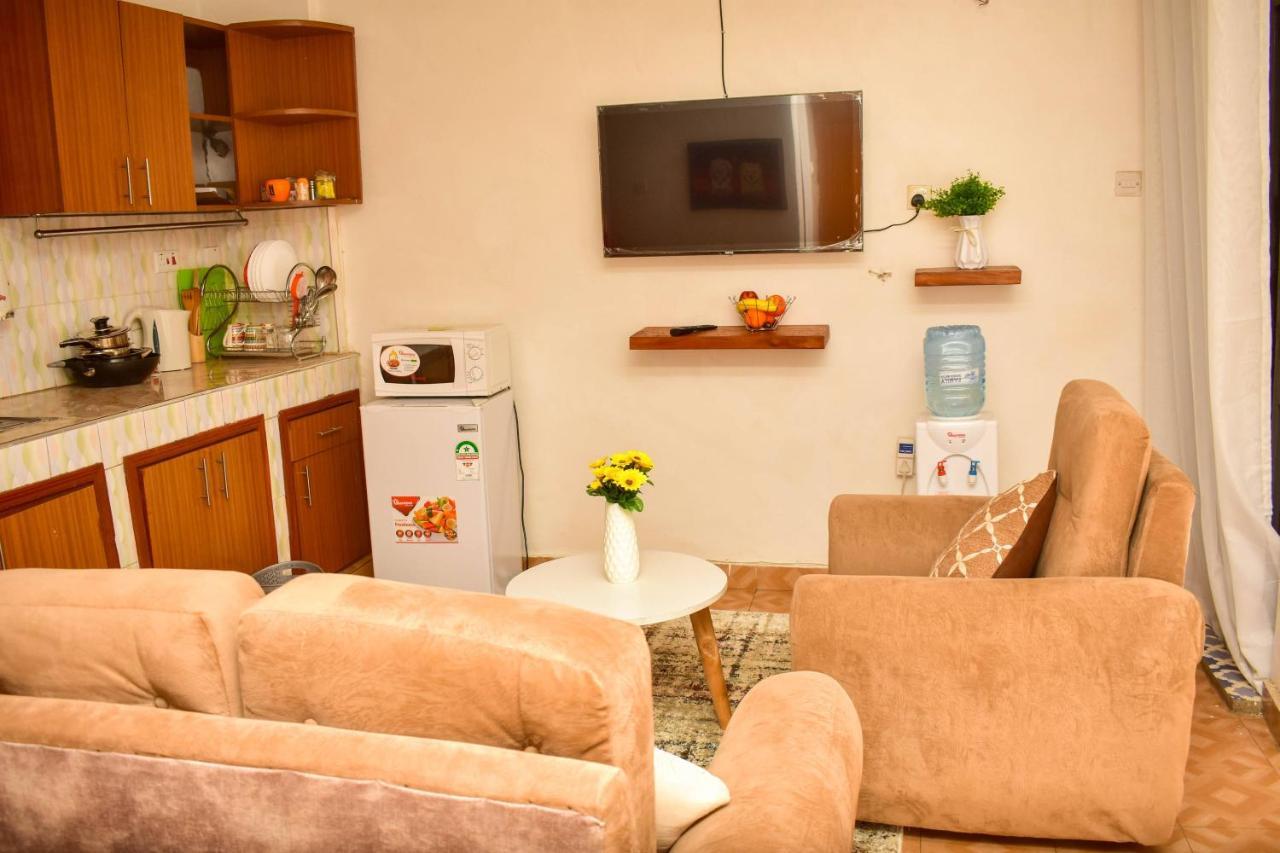 Unique, Compact Studio Apartment Kisumu Exterior photo