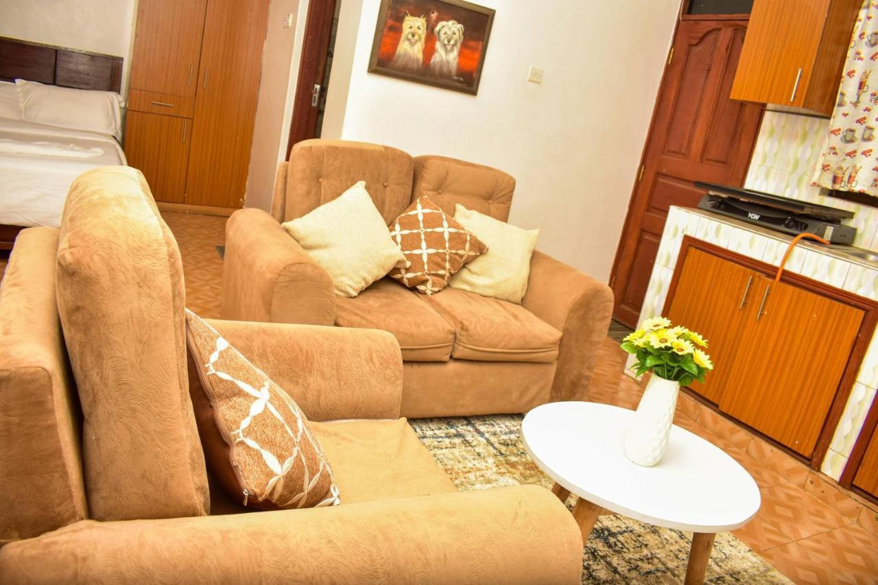 Unique, Compact Studio Apartment Kisumu Exterior photo